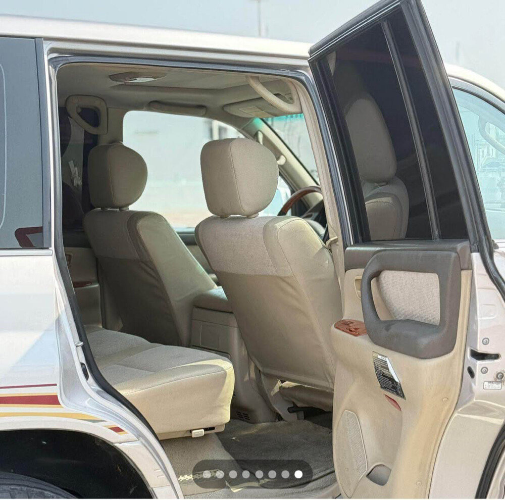 Land Cruiser 2005- call 31558239  - 8