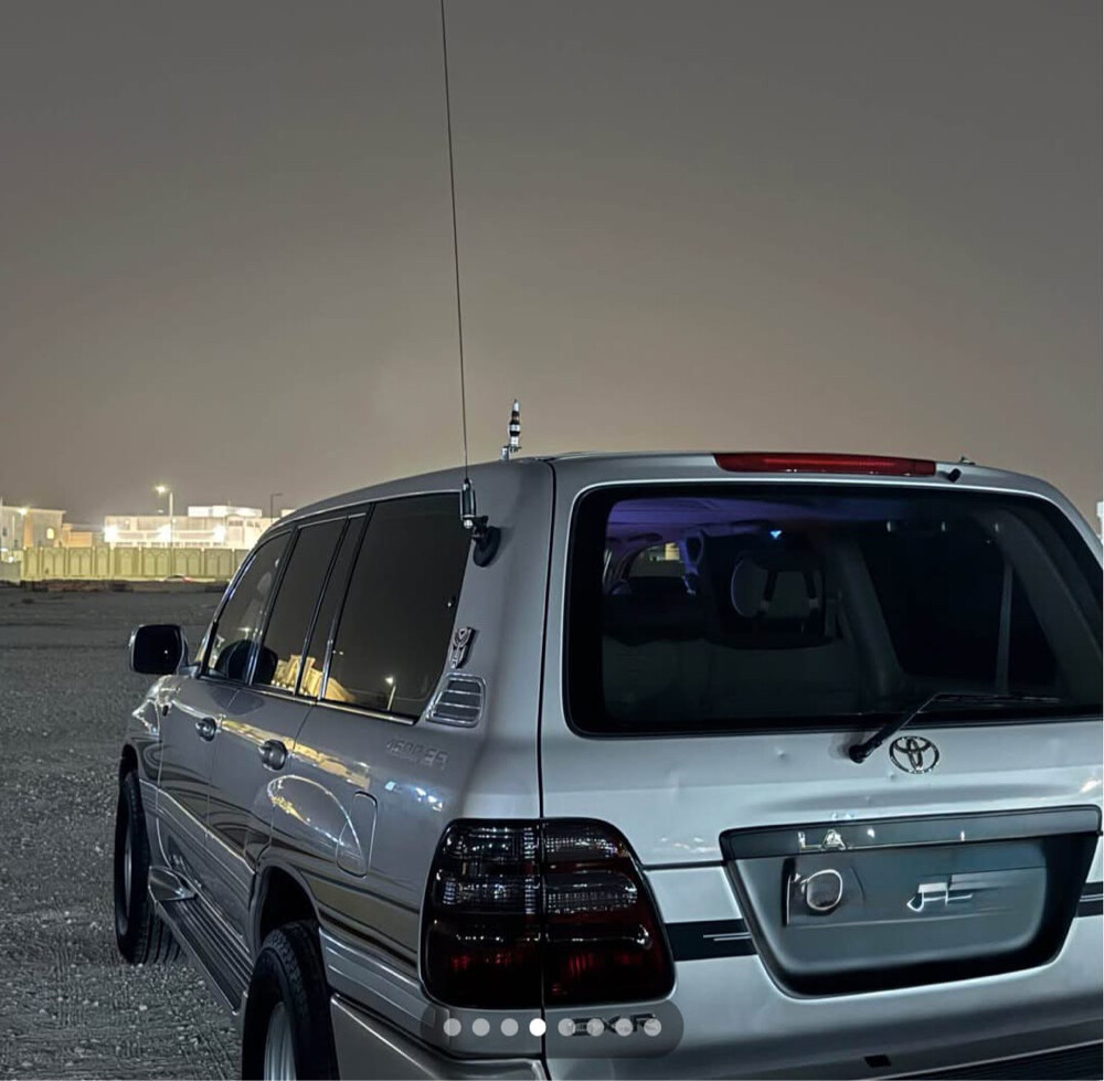 Land Cruiser 2005- call 31558239  - 2