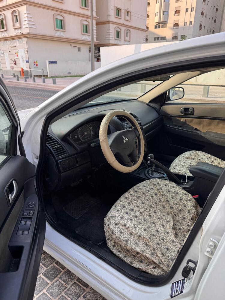 Mitsubishi Galant 2012 for sale - 2