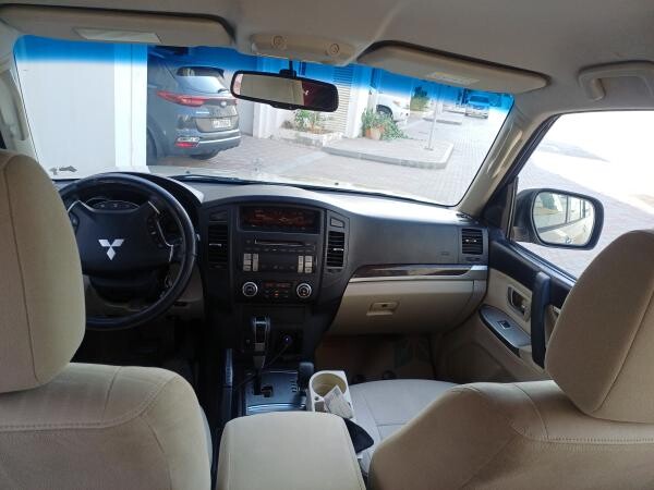 Pajero in excellent condition - 6