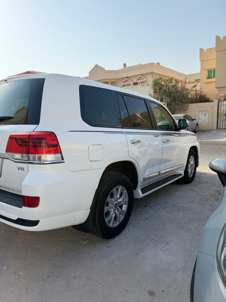 2020 LAND CRUISER GXR V8 - 6