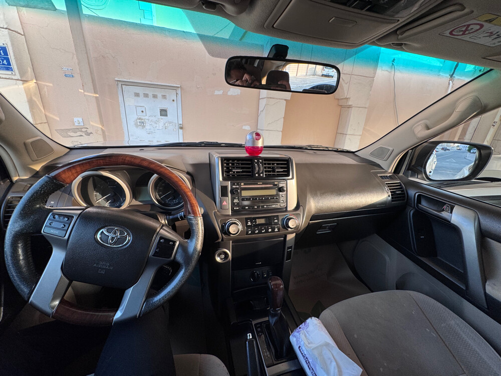well maintained prado - 2