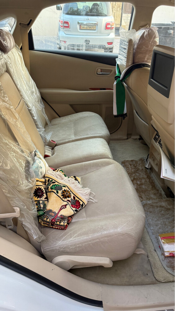 لكزس ار اكس - 5