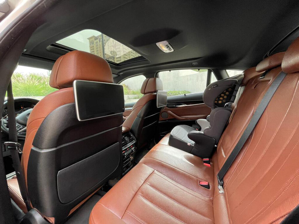 BMW X6 xDrive50i V8 | 2017 | GCC Sp - 6