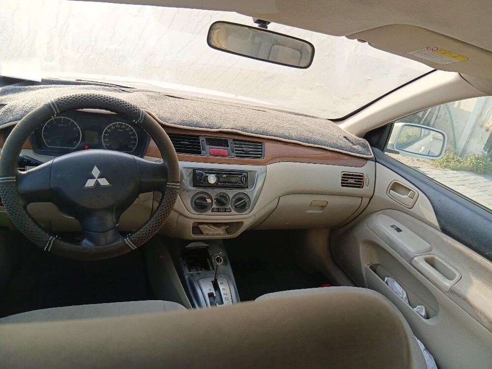 Lancer GLX - 3