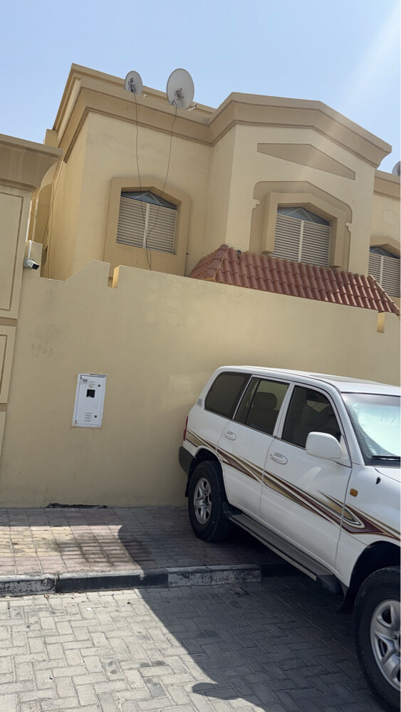 الحاصل للعقارات ترخيص رقم 220 - 4