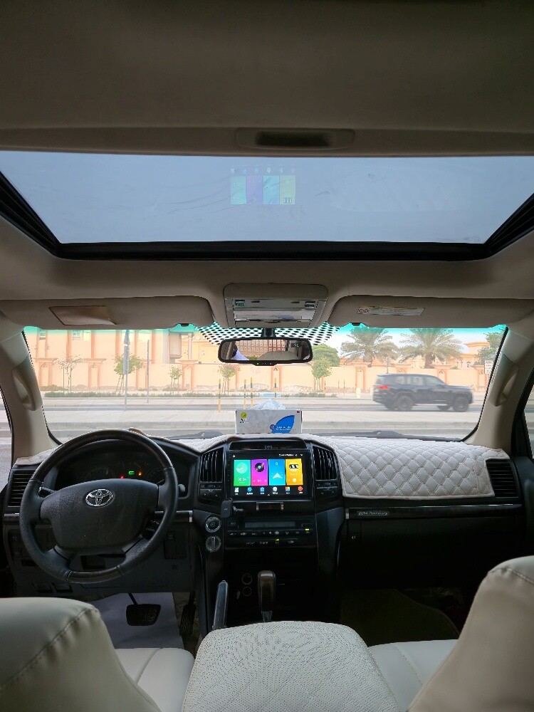 Toyota Land cruiser gxr v8 2011 - 9