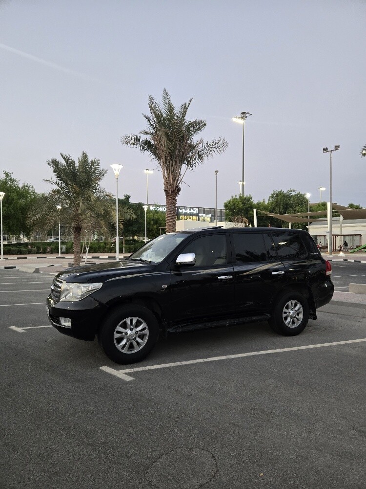 Toyota Land cruiser gxr v8 2011 - 1