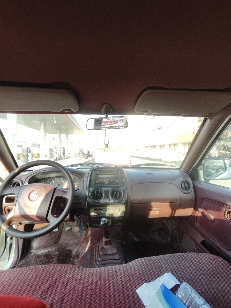 نيسان 2400 بيك أب - 7