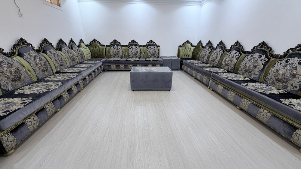 Turkish velvet sofa - 1