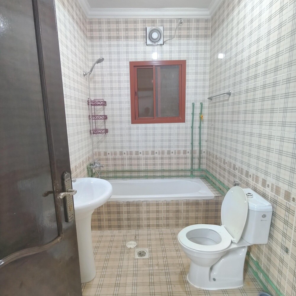 Apartment in Umm Ghuwailina - 4