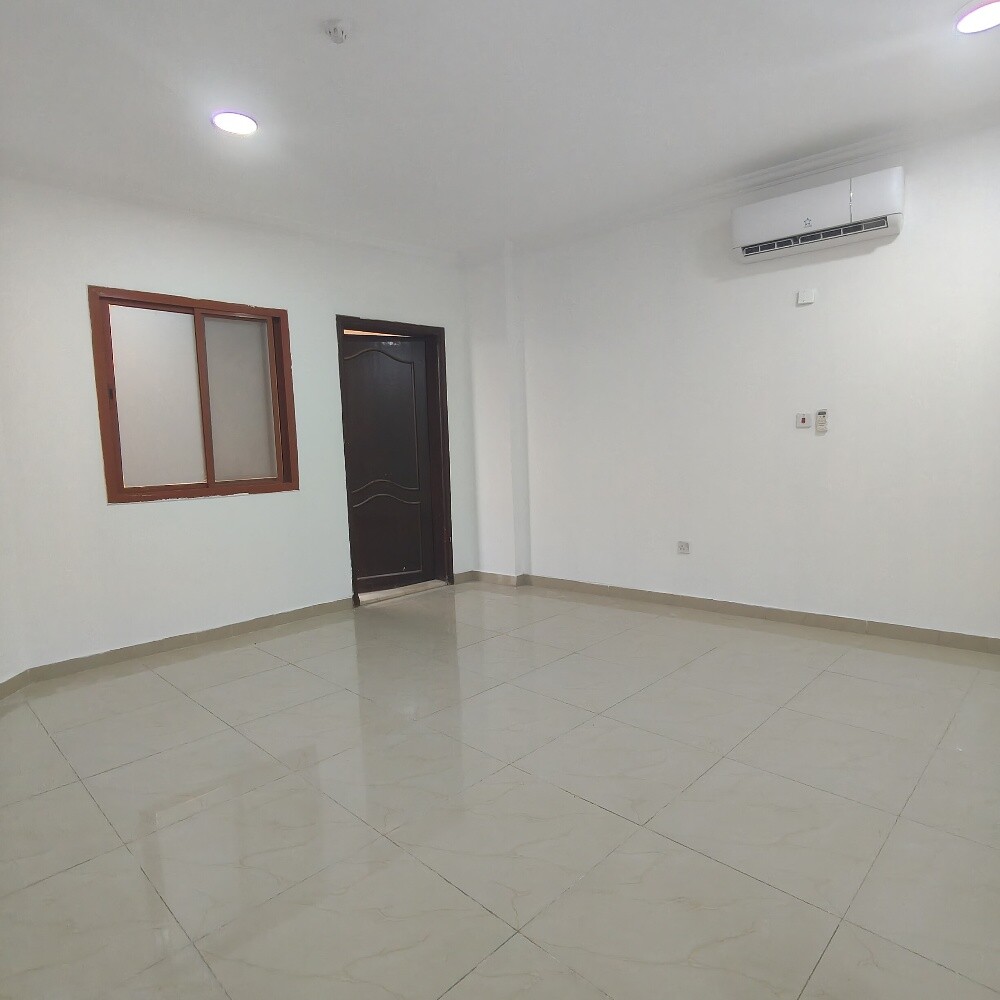 Apartment in Umm Ghuwailina - 12