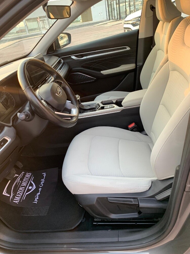 Geely Emgrand Automatic Sedan - 8