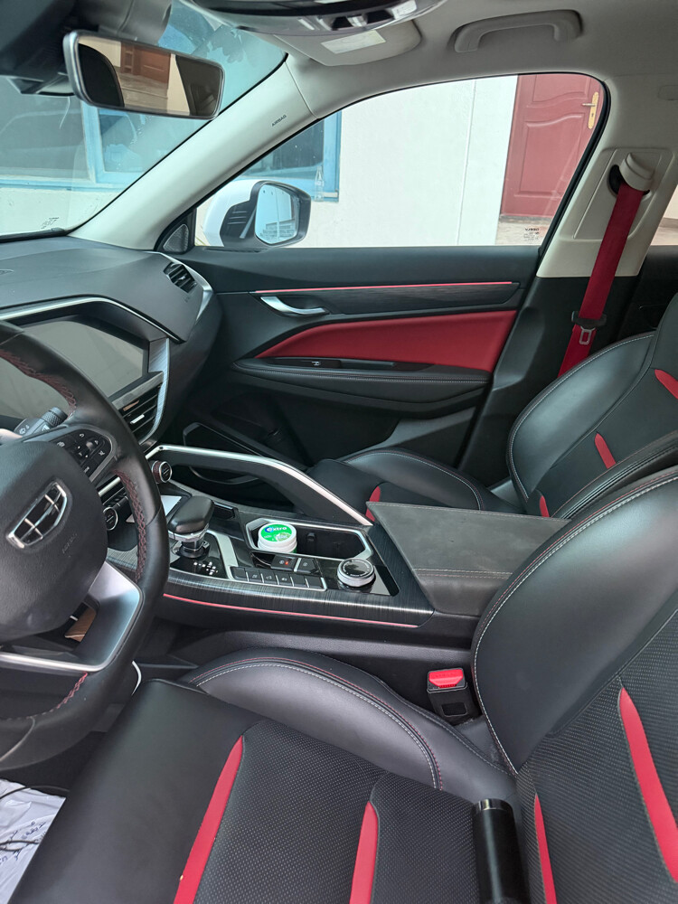 Geely Tugella - 2