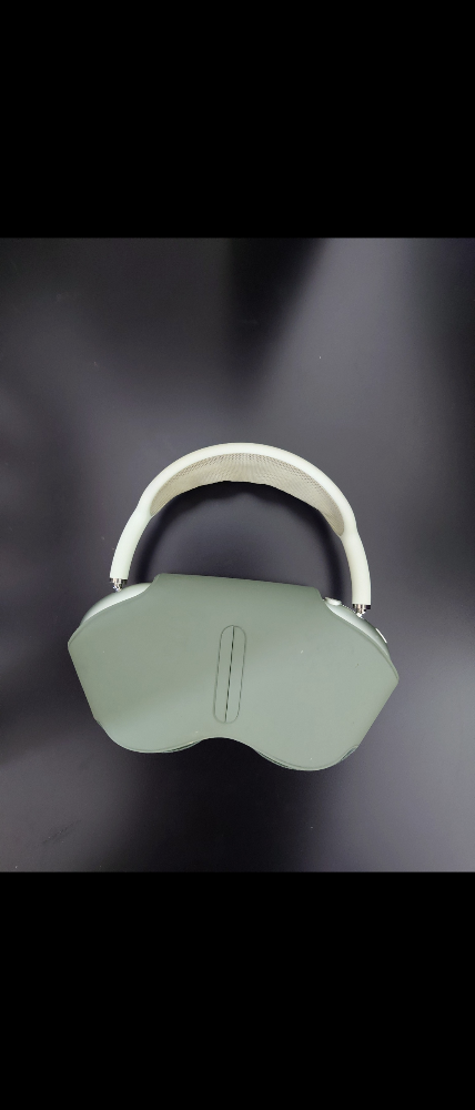 airpods max (doesn't charge) - 1