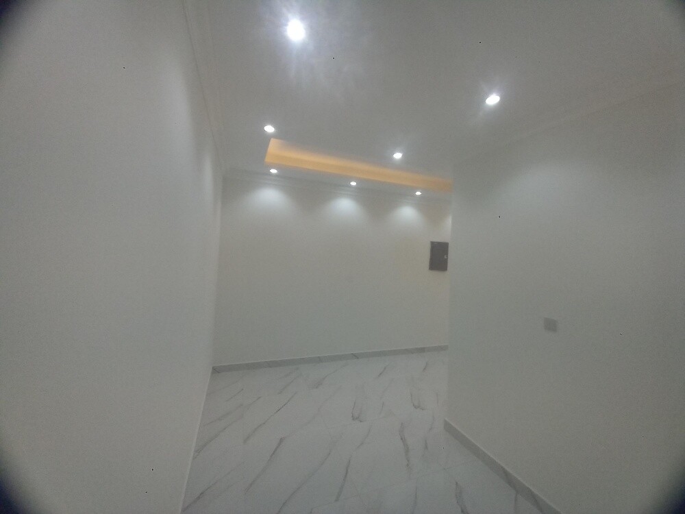 New 3BHk Paint house wemans only - 1