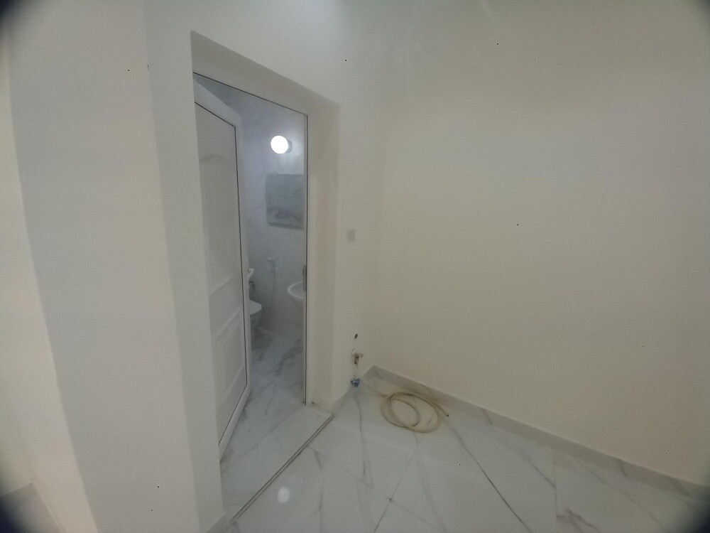 New 3BHk Paint house wemans only - 3