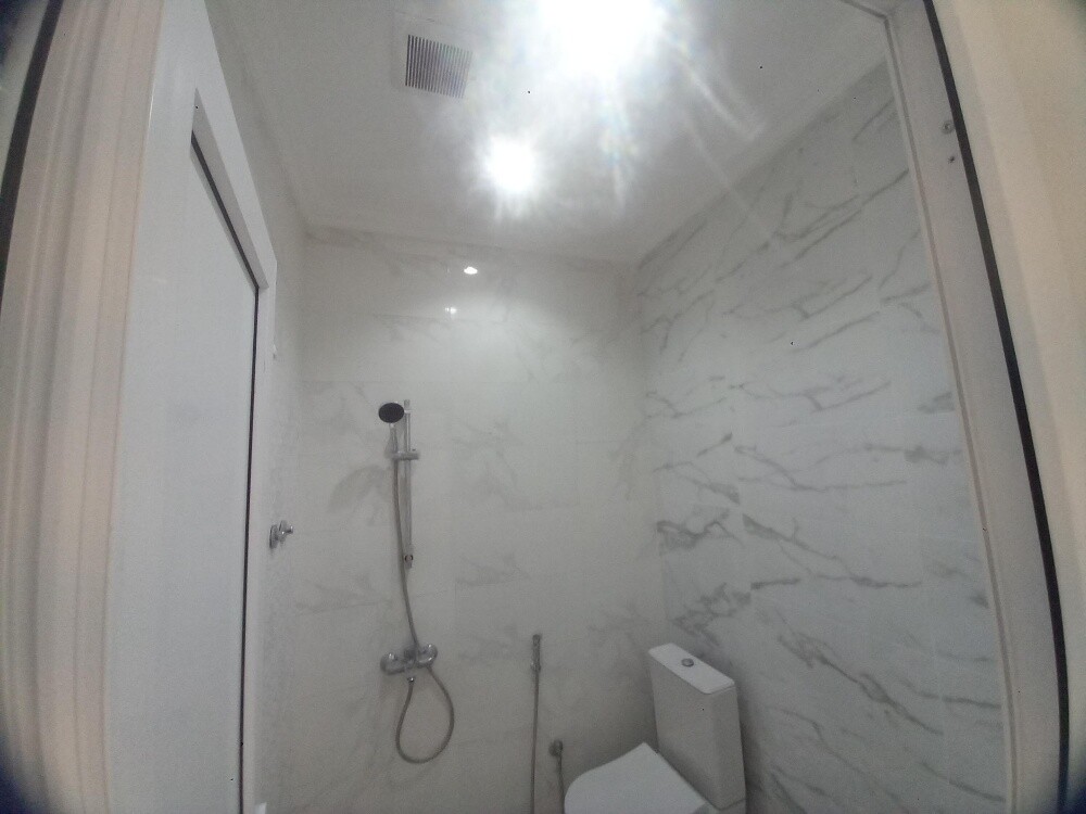 New 3BHk Paint house wemans only - 10