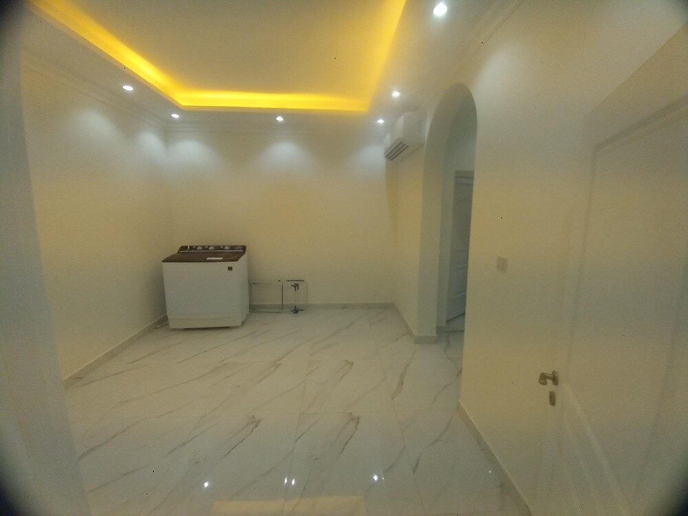New 3BHk Paint house wemans only - 4