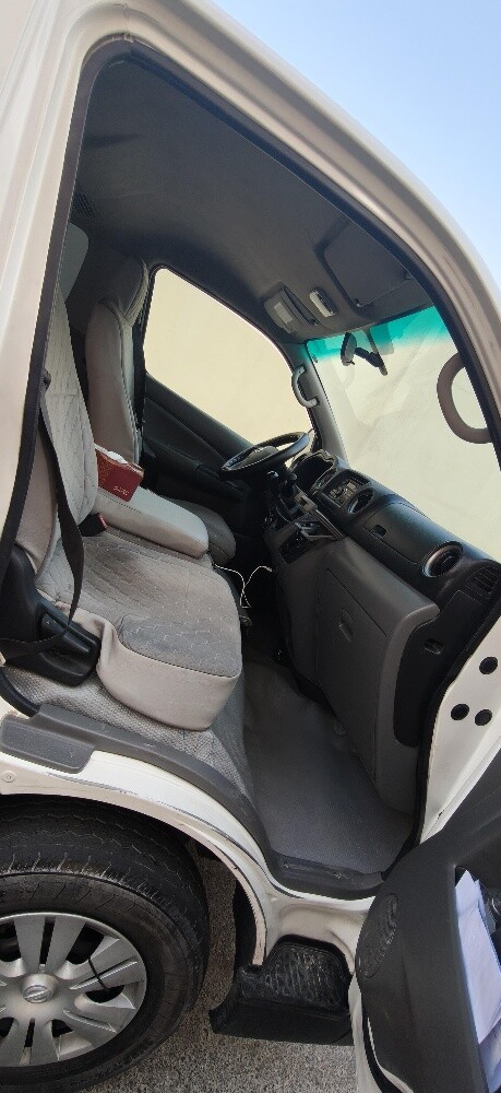 Nissan urvan NV350 - 8