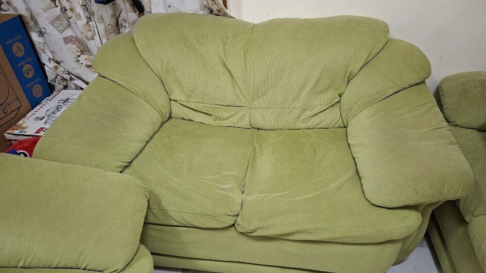 Home center 4 seater sofa - 2