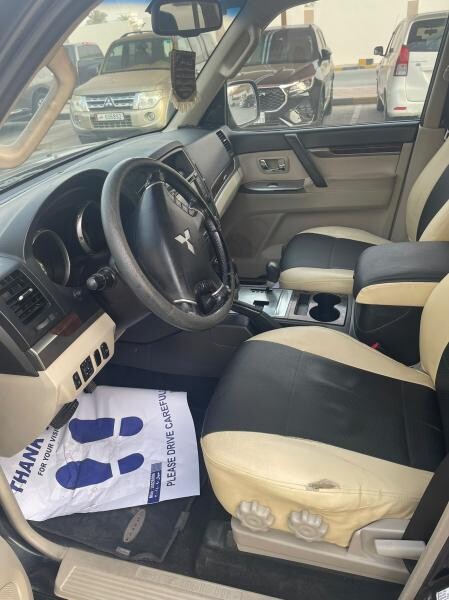 Selling my Mitsubishi Pajero - 4