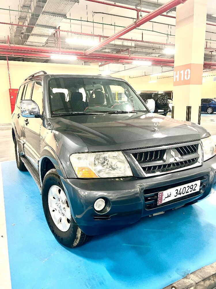 Mitshubishi Pajero - 2