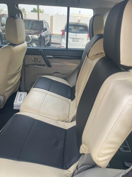 Selling my Mitsubishi Pajero - 9
