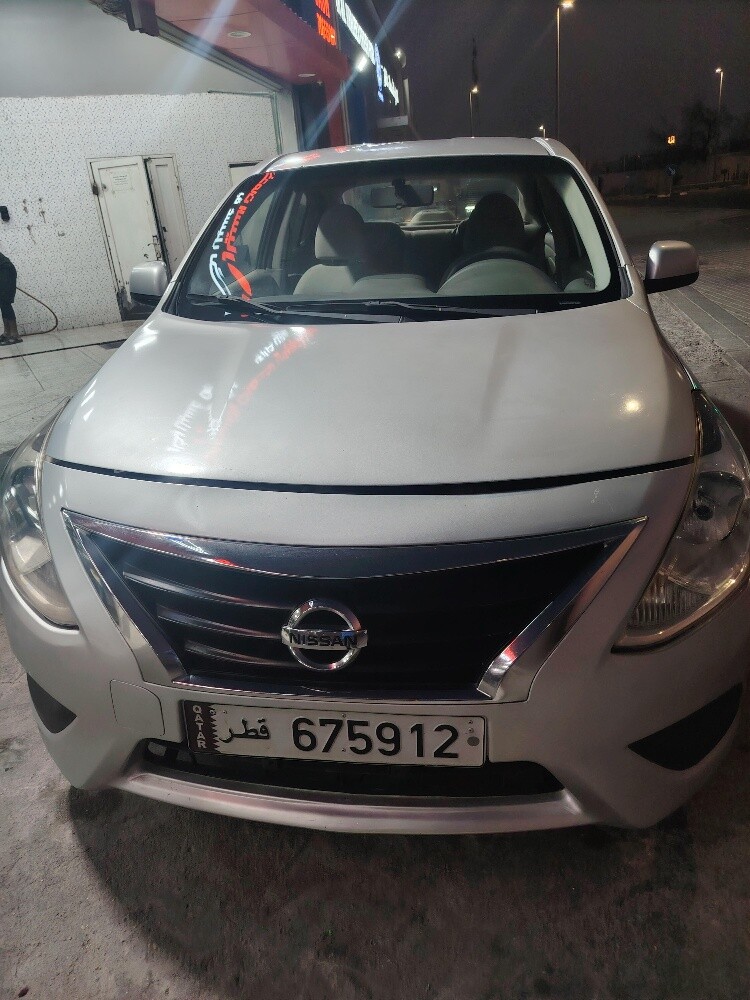 Nissan sunny - 1