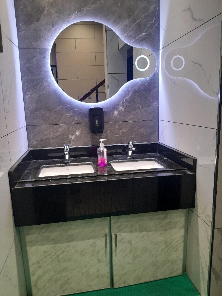 Luxury Marble Washbasin - 2