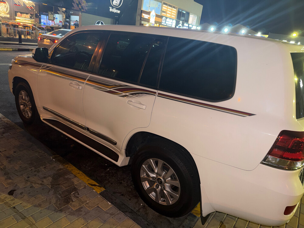 Toyota Land Cruiser GXR - 7
