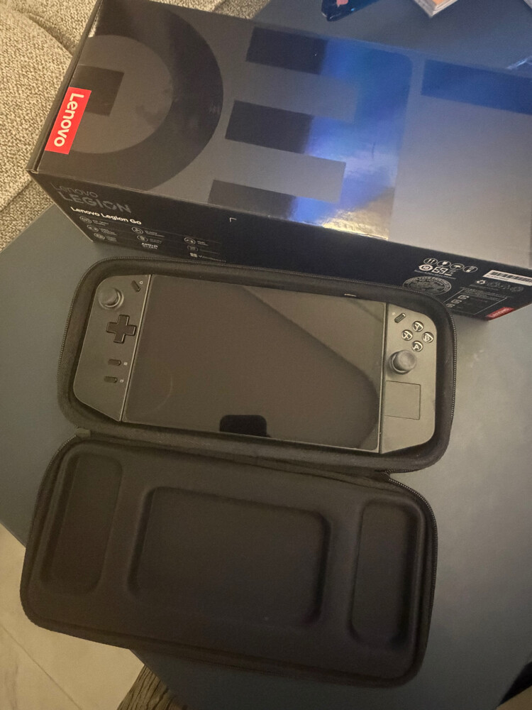 Lenovo Legion Go – 1TB - 1