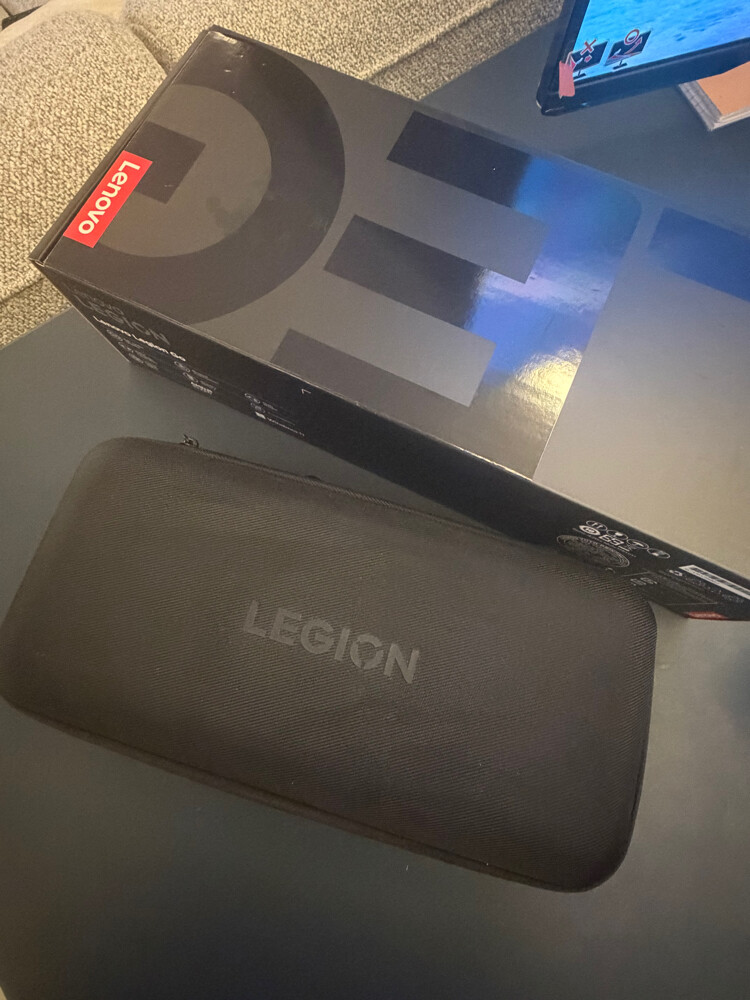 Lenovo Legion Go – 1TB - 4