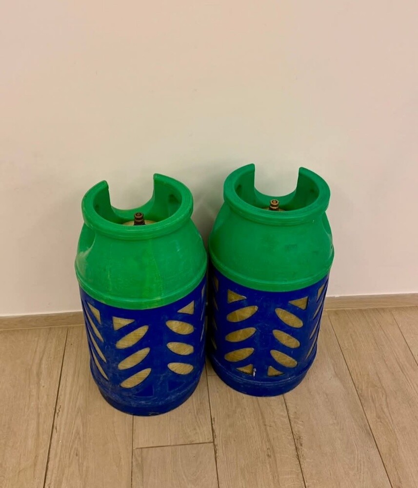 12 KG GAS CYLINDER (2 NOS) - 1