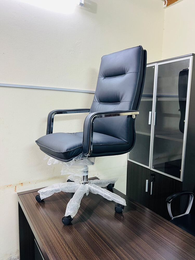 used office furniture -74456895 - 21