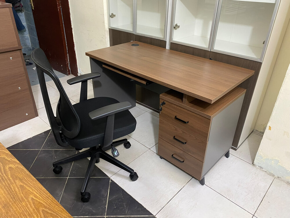 used office furniture -74456895 - 22