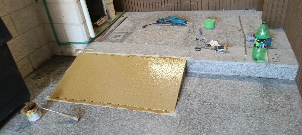 car parking,, store dog house,, d - 13
