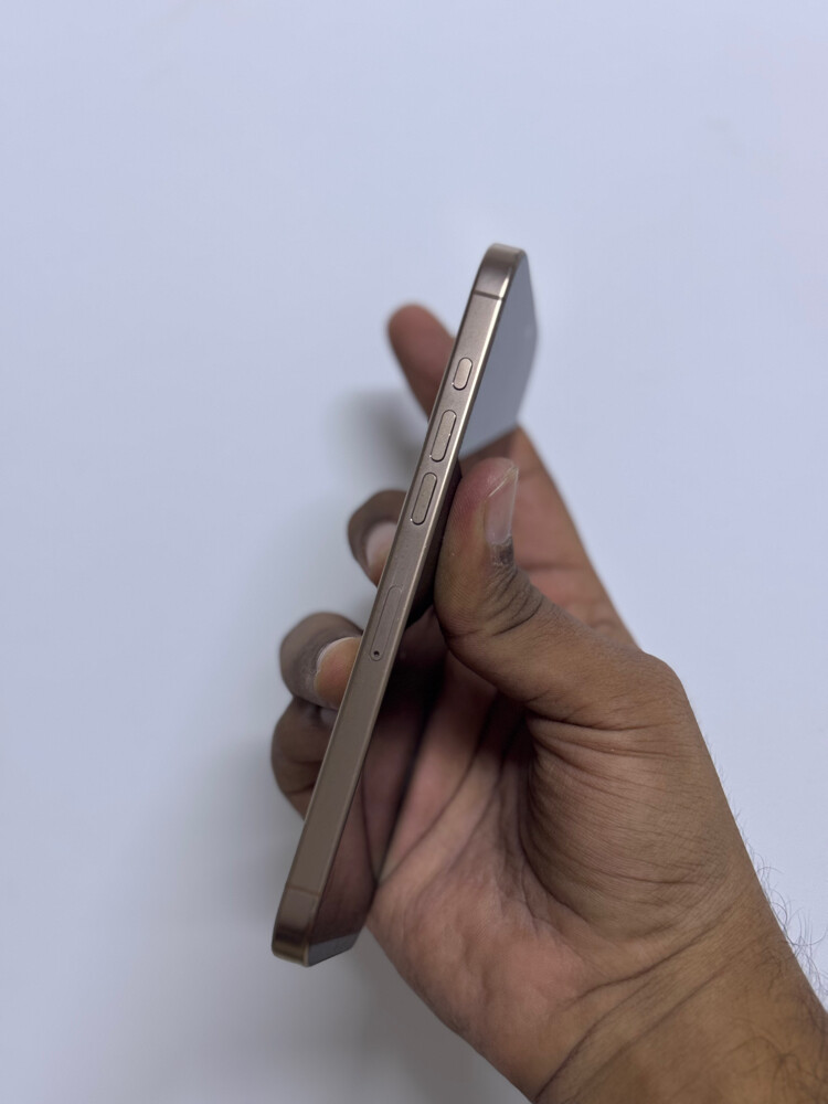 iPhone 16 Pro Max 256GB - 3
