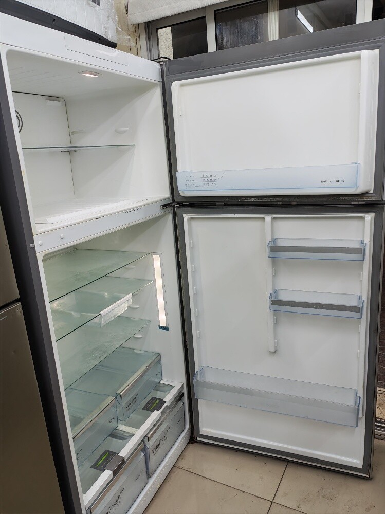 Bosch 650L Double Door Fridge - 3