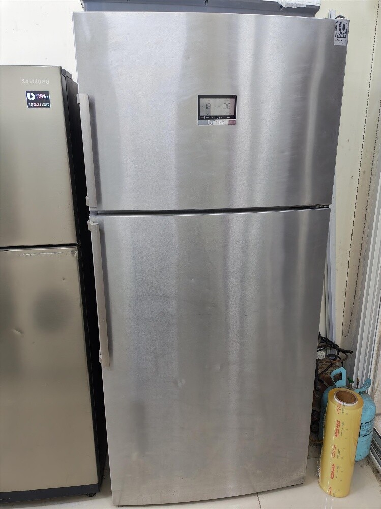 Bosch 650L Double Door Fridge - 1