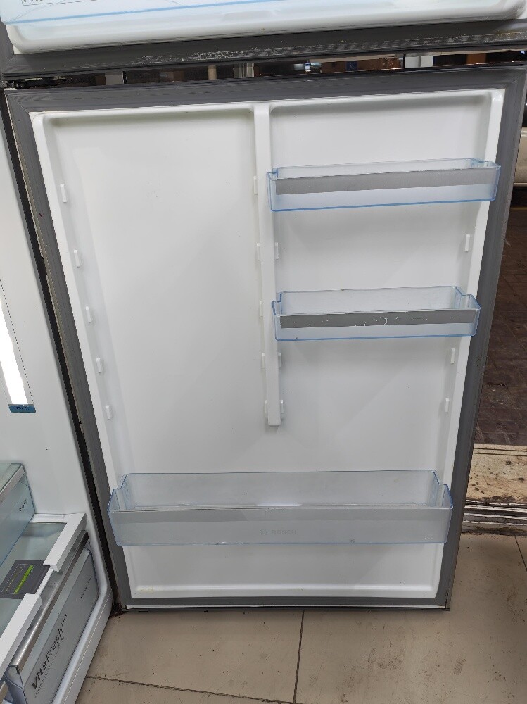 Bosch 650L Double Door Fridge - 7