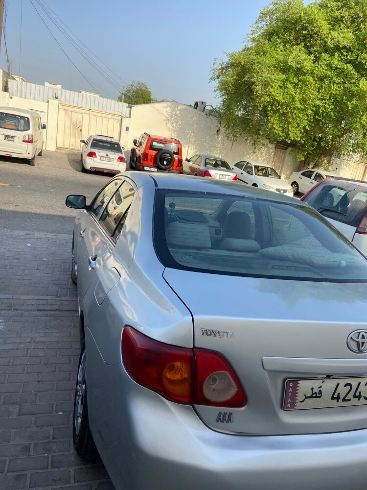 Toyota corolla very family used - 7