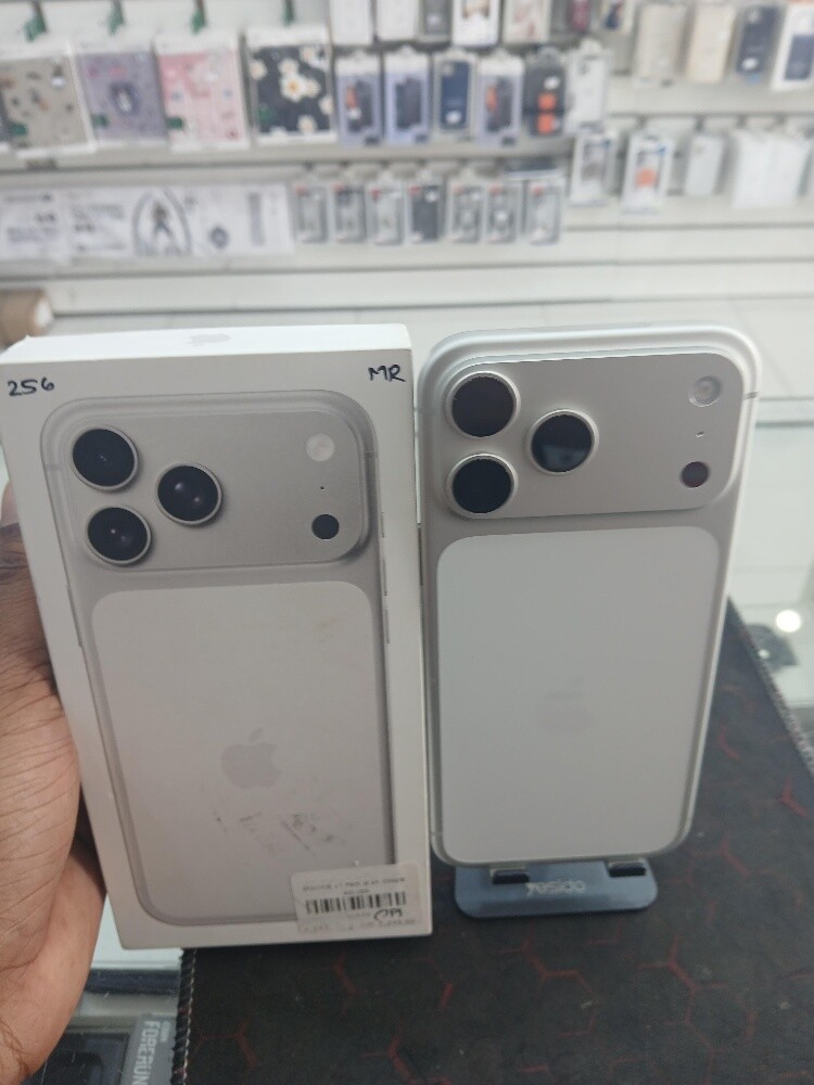 iPhone 17 Pro max - 2