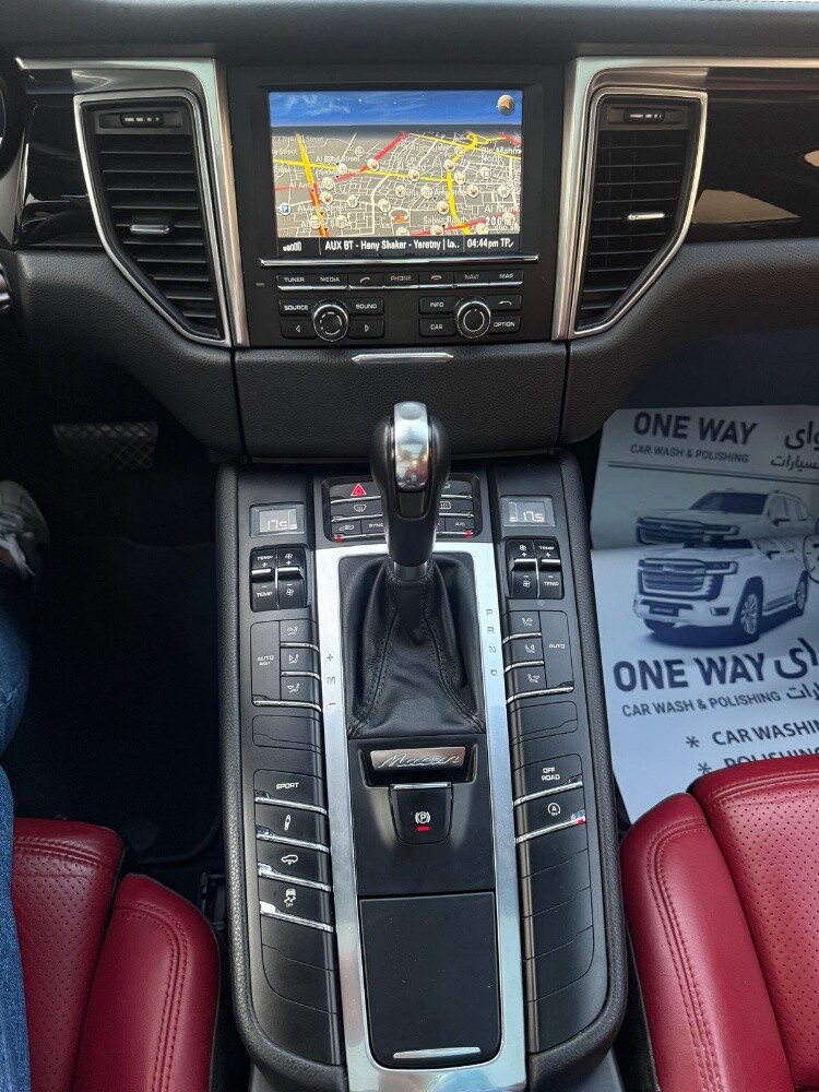 Porsche Macan S - 10