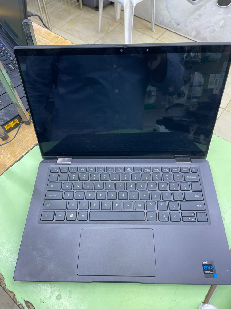 Dell Latitude 7420 – Core i7 11th G - 3