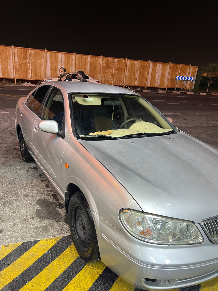 Nissan sunny - 1