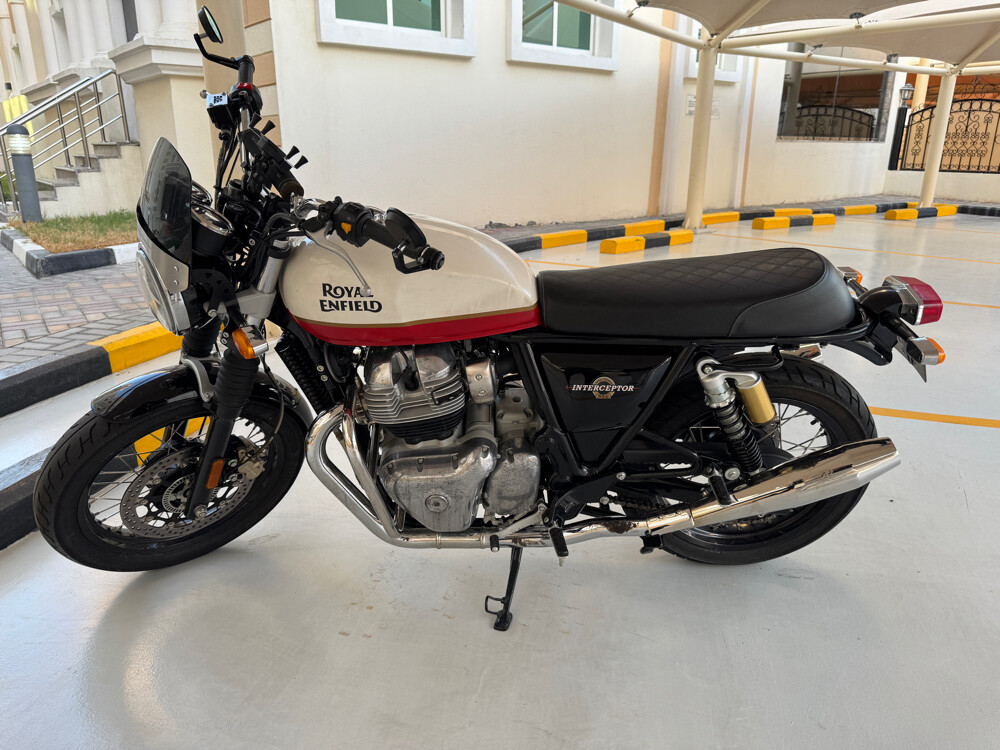 ROYAL ENFIELD INTERCEPTOR 650 - 3