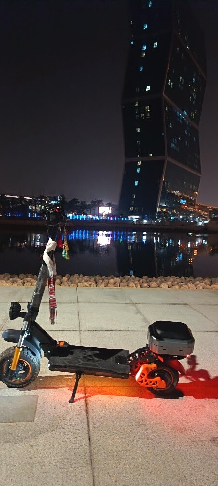 M5 Pro Electric Scooter - 3