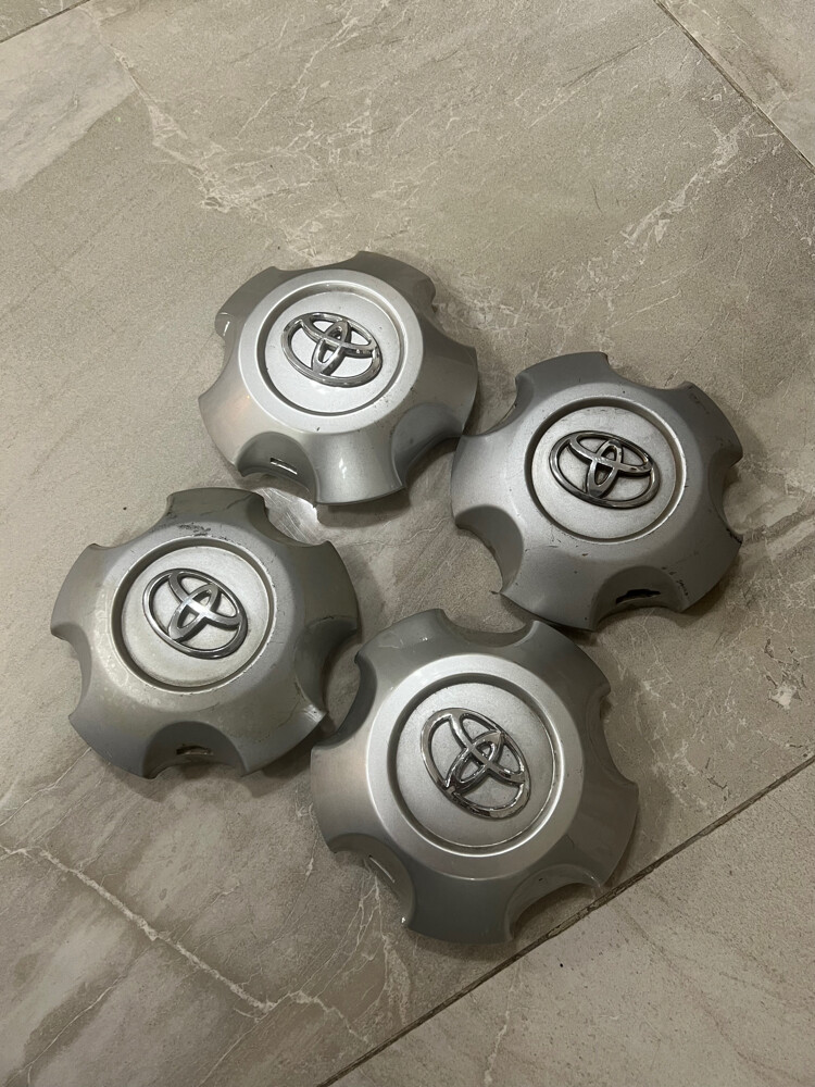 4 toyota wheel caps - 3