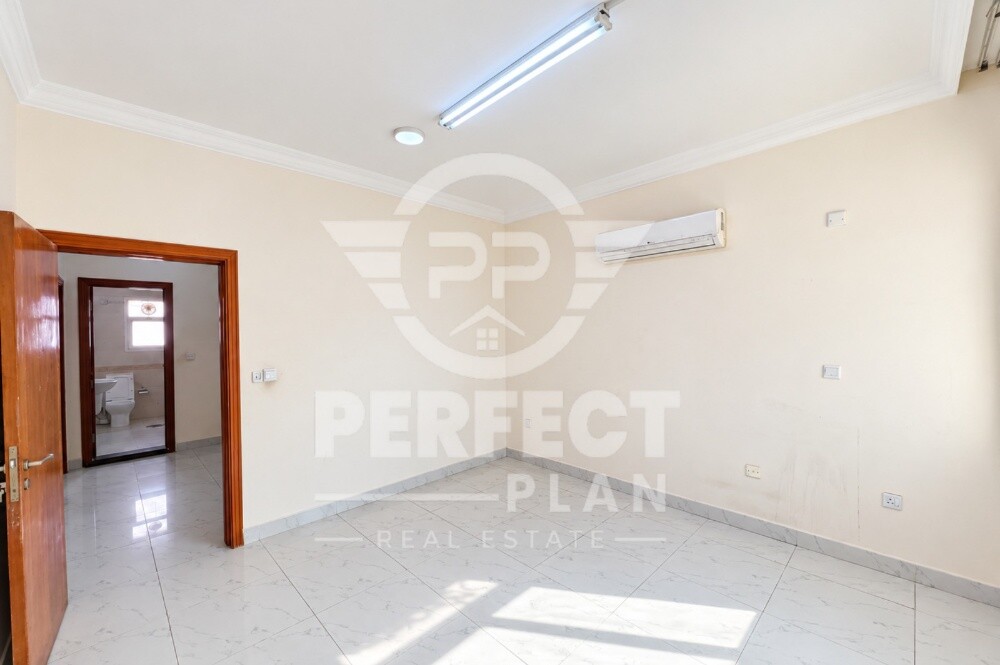For rent a villa in AlGharrafa - 14